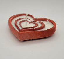 Load image into Gallery viewer, Valentine's Heart Candle - Shaping Ideas