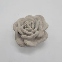 Load image into Gallery viewer, Set of 3 piece Cement Roses