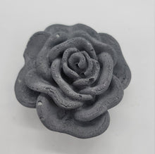 Load image into Gallery viewer, Set of 3 piece Cement Roses
