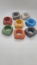 Load image into Gallery viewer, Modern concrete napkin rings set of 4, table decoration, geometric cement napkin holder, gift for home decor designers, housewarming gift