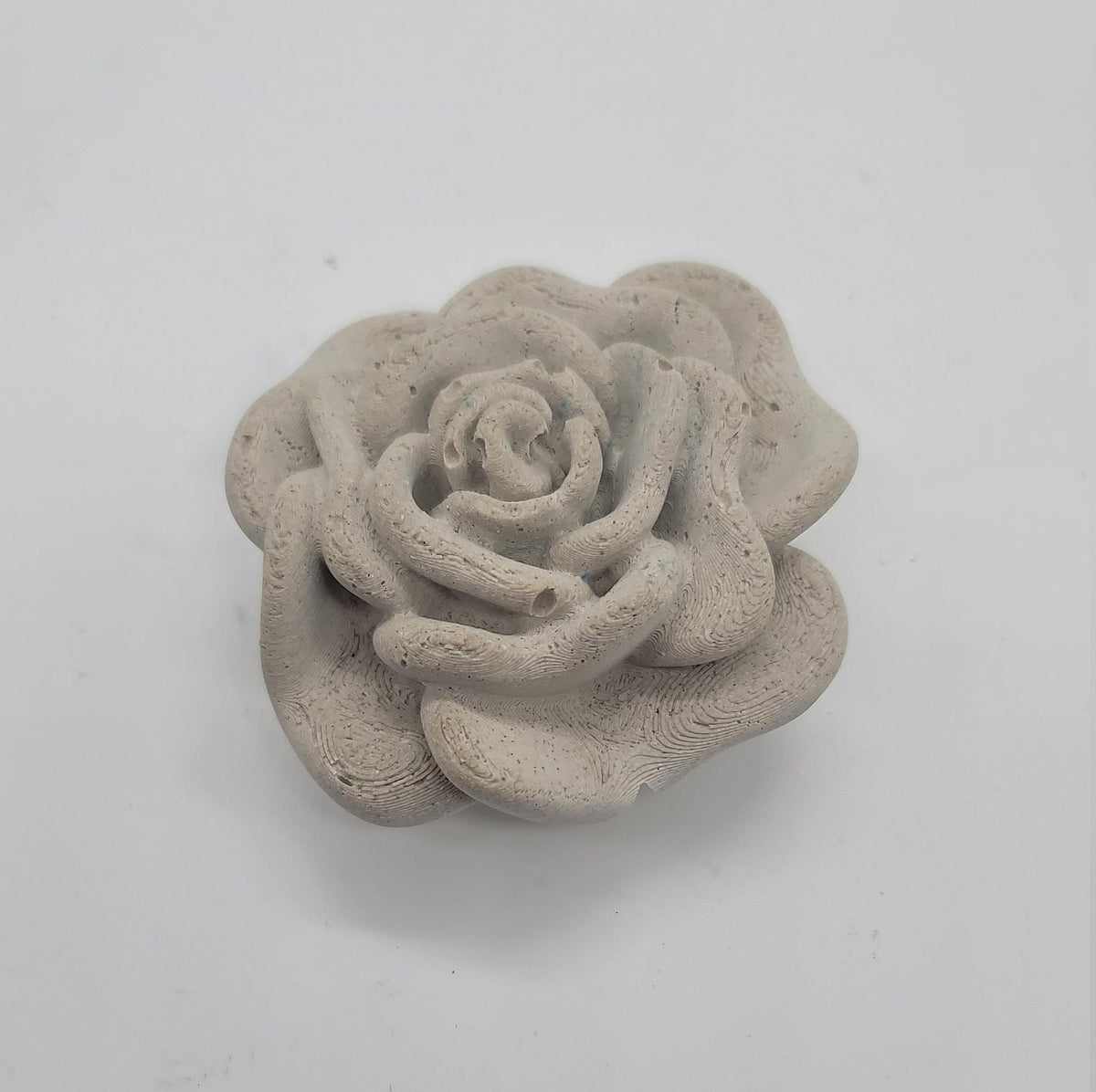 Set of 3 piece Cement Roses – Shaping Ideas